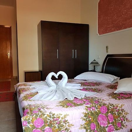 Hotel Skampa Драч Екстериор снимка