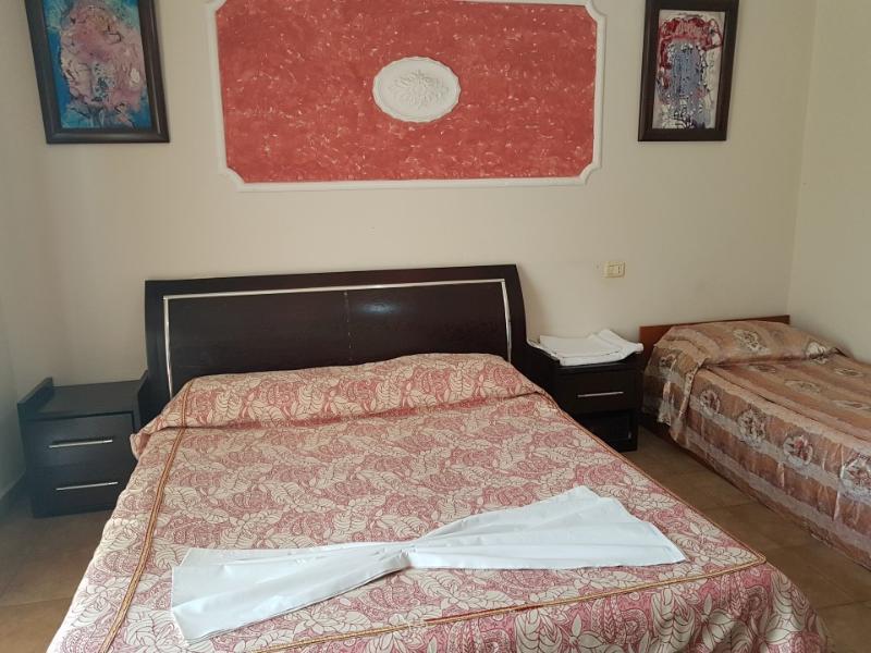 Hotel Skampa Драч Екстериор снимка